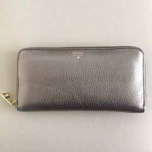 Fossil wallet